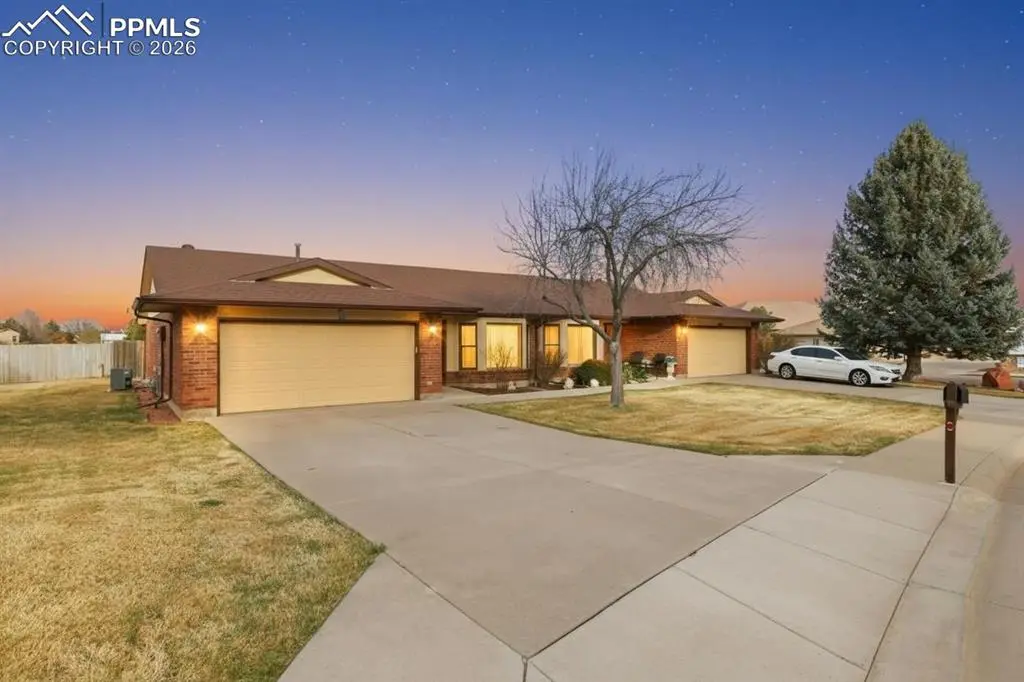 31 Frances PL, Pueblo, CO 81008