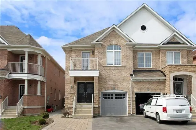 40 Ozner CRES, Vaughan, ON L4H 0E1
