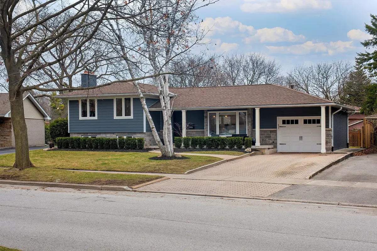 3394 Guildwood DR, Burlington, ON L7N 1L7