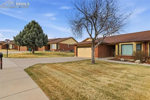 31 Frances PL, Pueblo, CO 81008