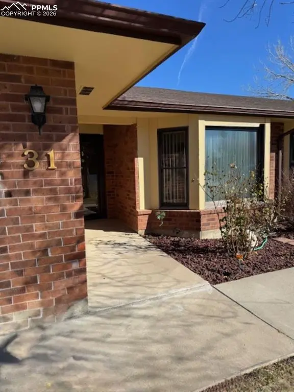 31 Frances PL, Pueblo, CO 81008
