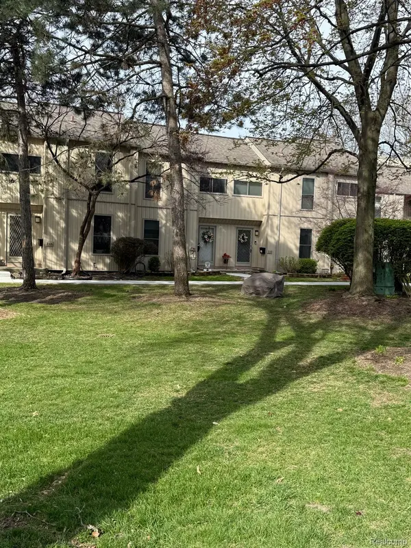 2110 Hyde Park RD, Detroit, MI 48207