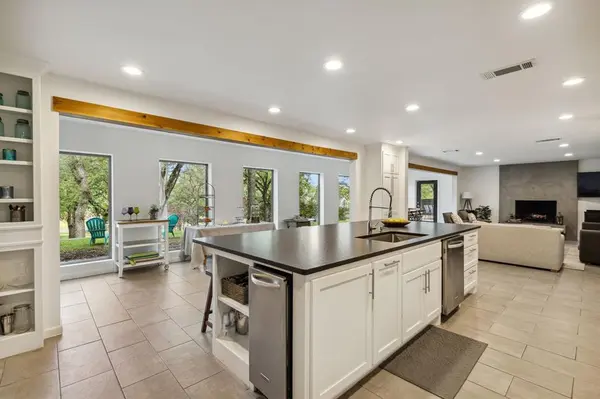 7342 Briar Road, Azle, TX 76020