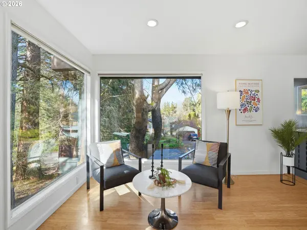 4148 SW 43RD AVE, Portland, OR 97221