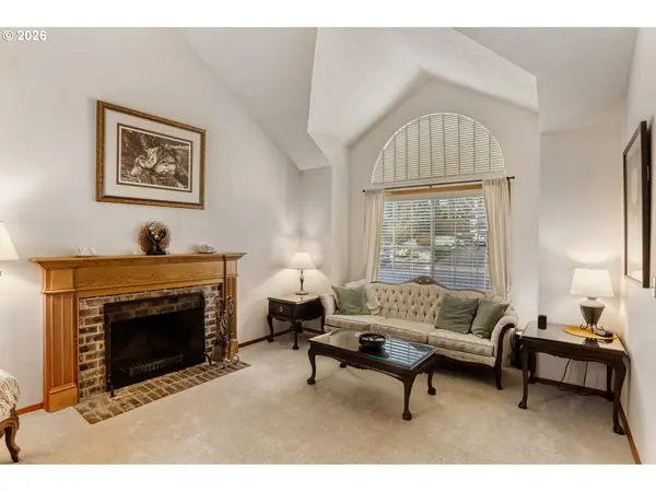 15435 SW GLENEDEN DR, Beaverton, OR 97007