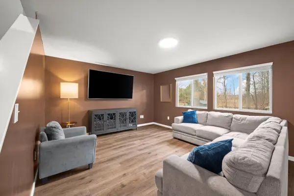 1134 Sonoma CT, Baroda Vllg, MI 49101