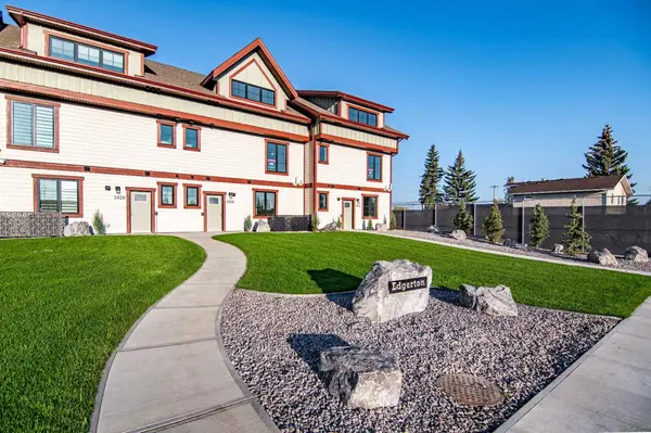 5030 48 ST, Rocky Mountain House, AB T4T 1C1