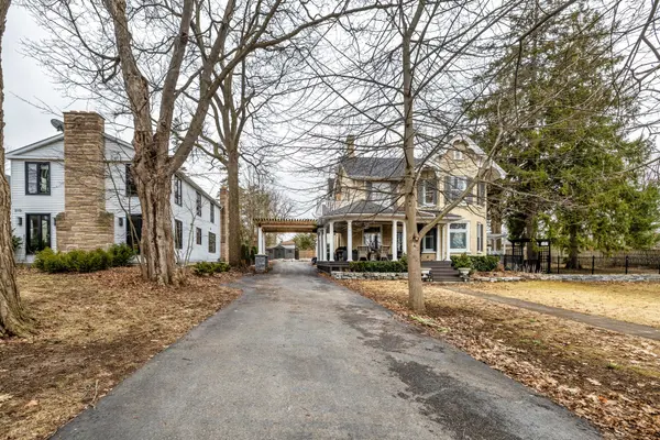 220 Cochrane ST, Scugog, ON L9L 1M1