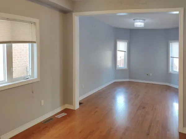 40 Ozner CRES, Vaughan, ON L4H 0E1