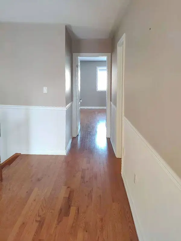 40 Ozner CRES, Vaughan, ON L4H 0E1