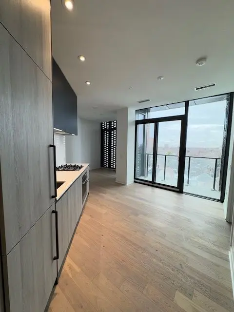 2625 Dundas ST W #809, Toronto W02, ON M6P 0C5