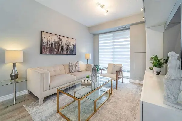 40 Esplanade LN #315, Grimsby, ON L3M 0G9