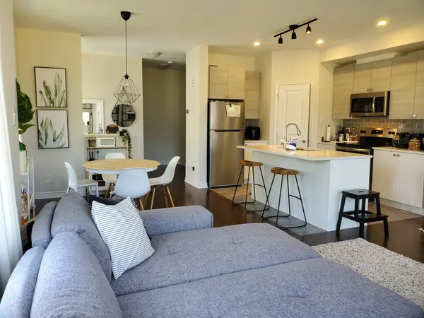 1018 Cedar Creek DR, Blossom Park - Airport And Area, ON K1X 0G4