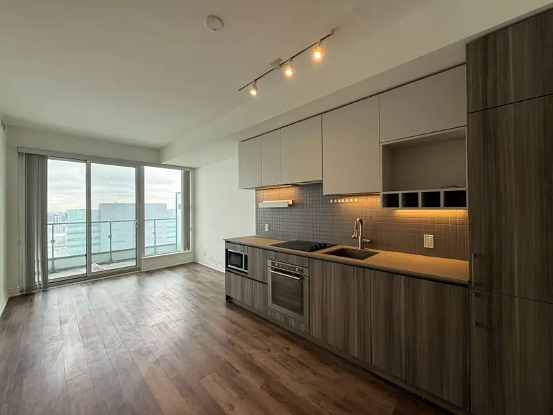 5 Buttermill AVE #2606, Vaughan, ON L4K 0J5