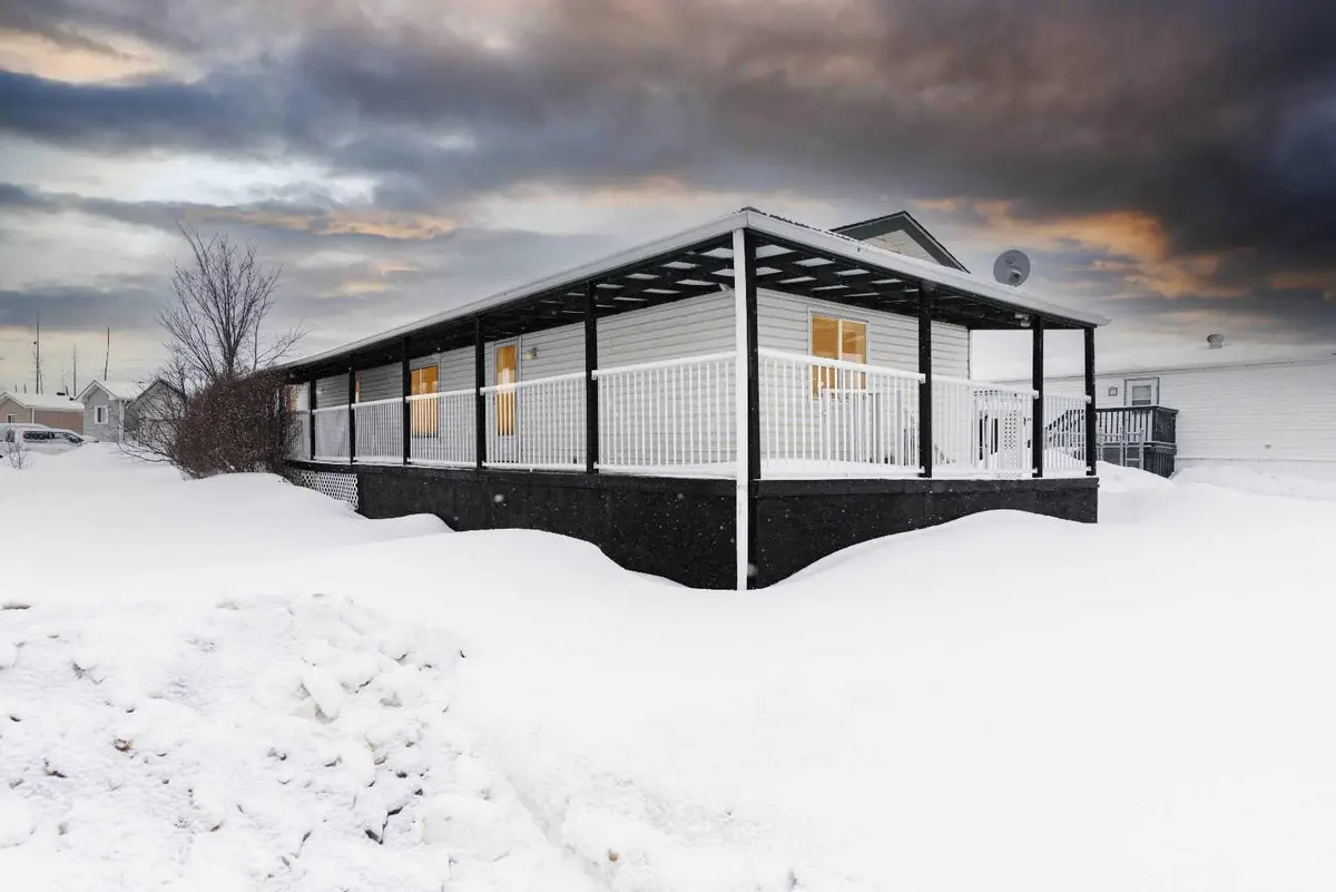 100 Palomino Close, Fort Mcmurray, AB T9H 5K5