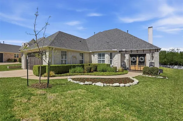 9012 Reata West Drive, Benbrook, TX 76126