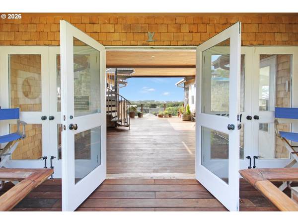 35302 I PL, Ocean Park, WA 98640