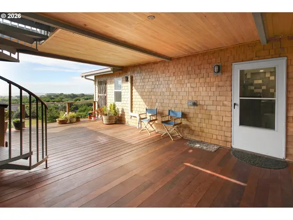 35302 I PL, Ocean Park, WA 98640