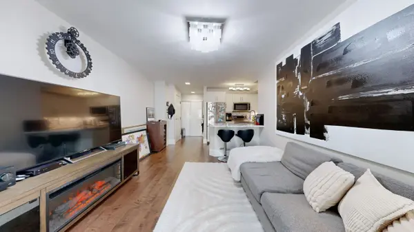 10 Queens Quay W #408, Toronto C01, ON M5J 2R9