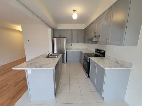 1135 Azalea AVE, Pickering, ON L1X 0M5