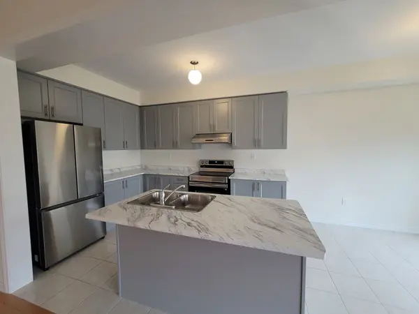 1135 Azalea AVE, Pickering, ON L1X 0M5