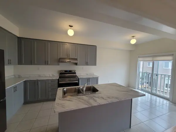 1135 Azalea AVE, Pickering, ON L1X 0M5