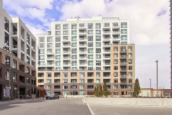 8 Beverley GLN #413, Vaughan, ON L4J 0L5