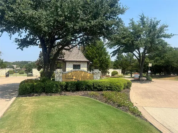 1810 Woodland Drive, Cross Roads, TX 76227