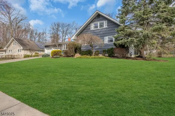 25 Greenwich Rd, Edison Twp., NJ 08820