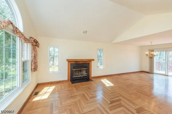 100 Canada Goose Dr, Allamuchy Twp., NJ 07840