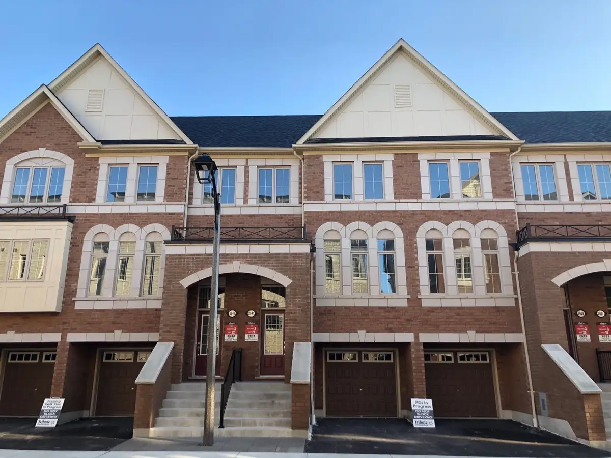 2641 Deputy Minister PATH, Oshawa, ON L1L 0M7