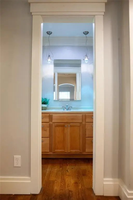 5837 Velasco Avenue #102, Dallas, TX 75206