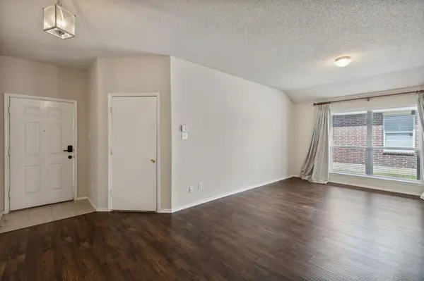 9916 Nixon Drive, Mckinney, TX 75072