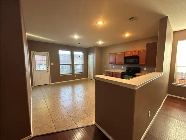 5837 Fantail Drive, Fort Worth, TX 76179