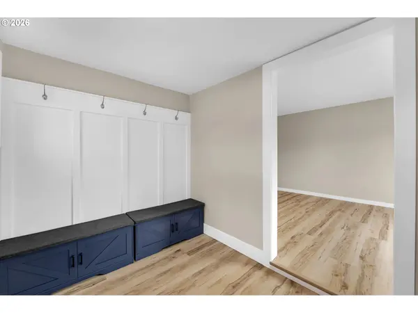 506 S 5TH AVE, Kelso, WA 98626