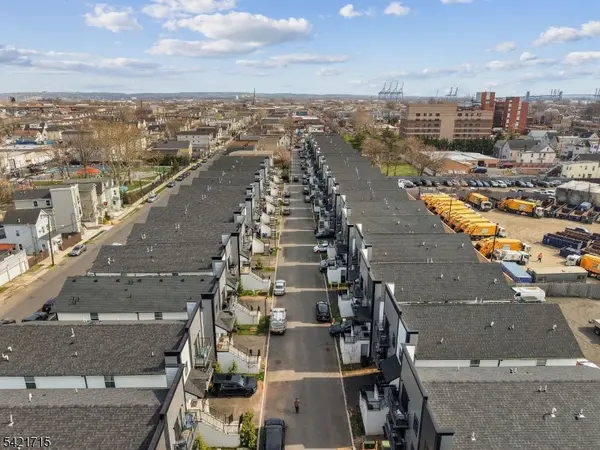 735 Seaport Dr #2, Elizabeth City, NJ 07201