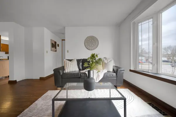 2 Fairbairn CT, Clarington, ON L1C 4K9