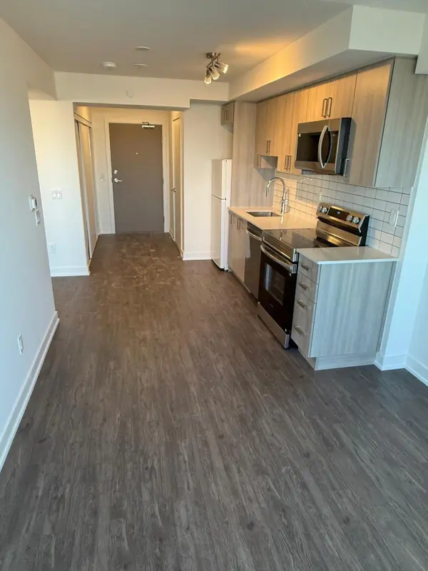 1010 Sandy Beach RD #1104, Pickering, ON L1W 3V9