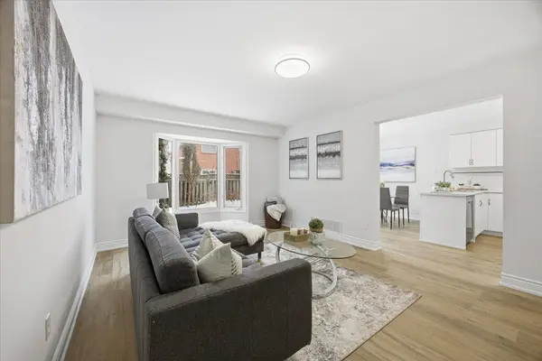 137 Chelwood DR, Vaughan, ON L4J 7C6