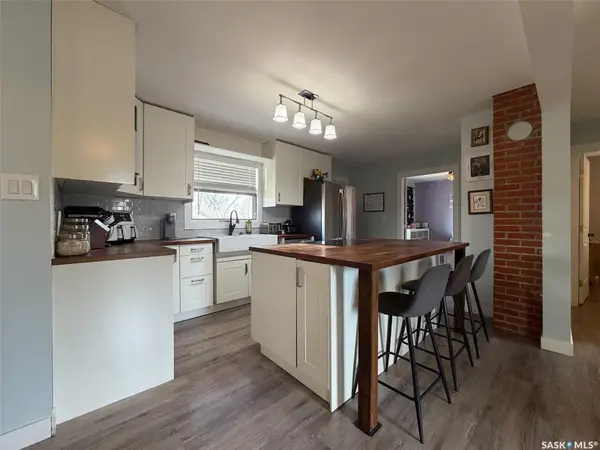 442 Front STREET W, Eastend, SK S0N 0T0