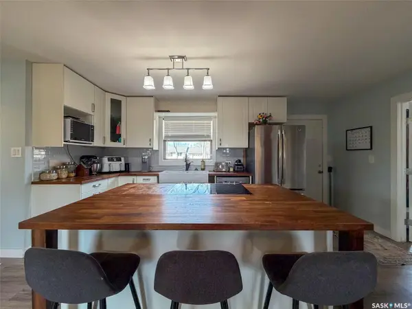 442 Front STREET W, Eastend, SK S0N 0T0