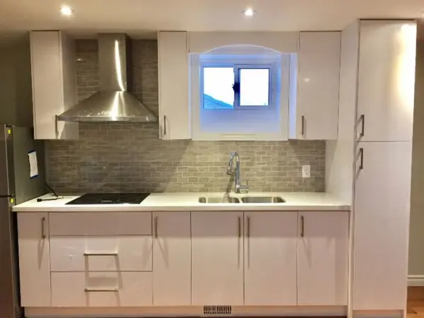 1088 Pearson DR, Oakville, ON L6H 2A8