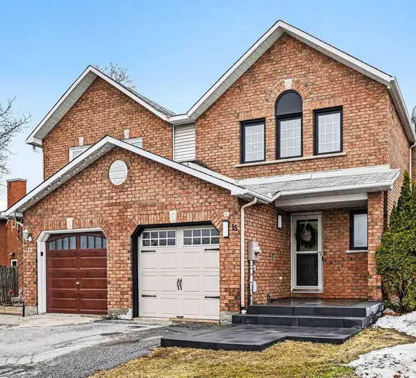15 Hendrie CT,  Kanata,  ON K2L 4A4