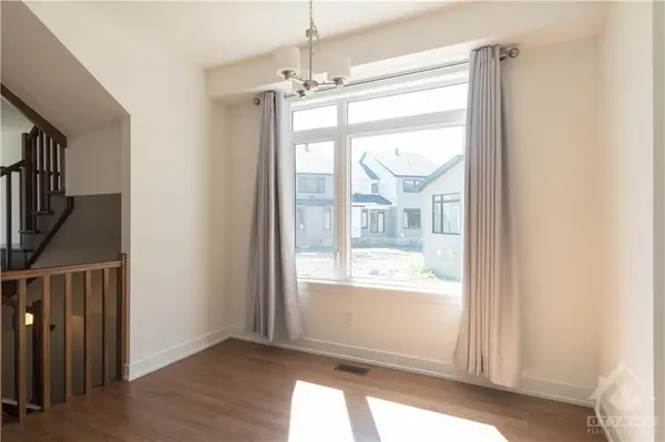 65 ROBUSTA LN, Barrhaven, ON K2J 6Y7