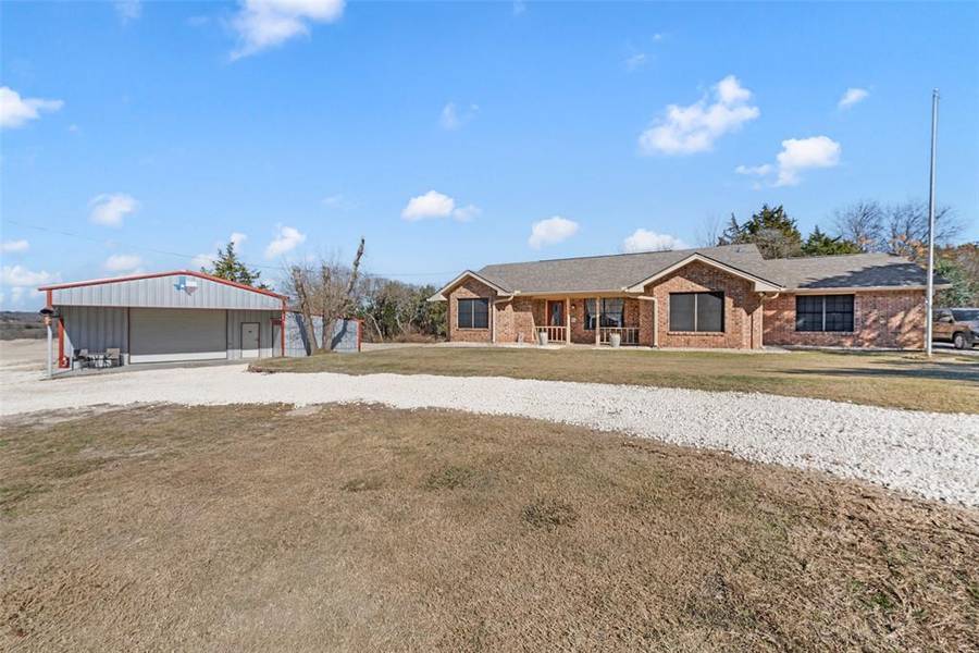 162 Highridge Drive, Bruceville, TX 76630