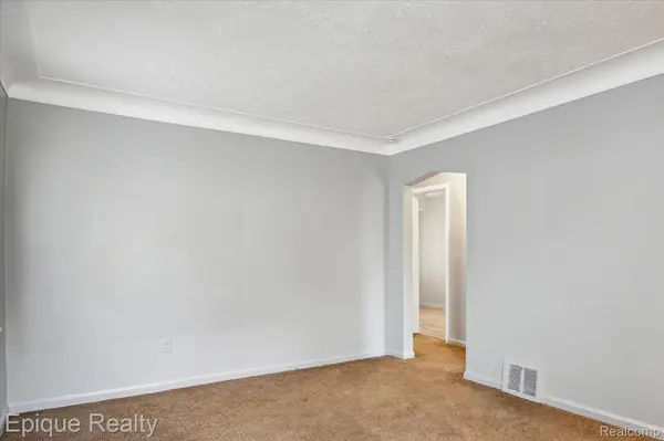 15716 Patton ST, Detroit, MI 48223