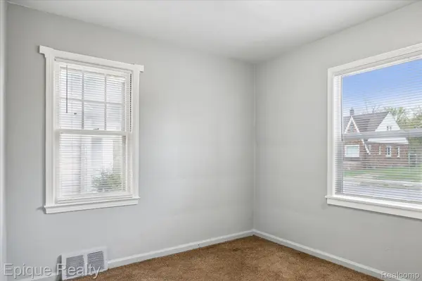 15716 Patton ST, Detroit, MI 48223