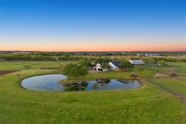 4045 S Bonnie Brae Street, Argyle, TX 76226