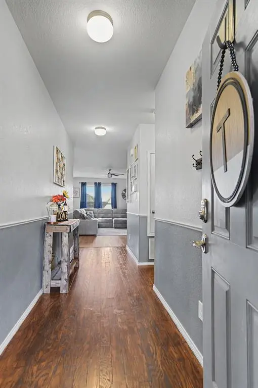 2432 Barzona Drive, Fort Worth, TX 76131