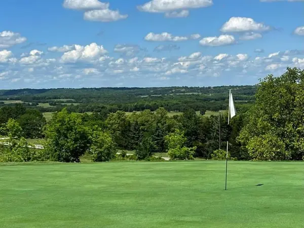 49 Country Club Court, Nocona, TX 76255